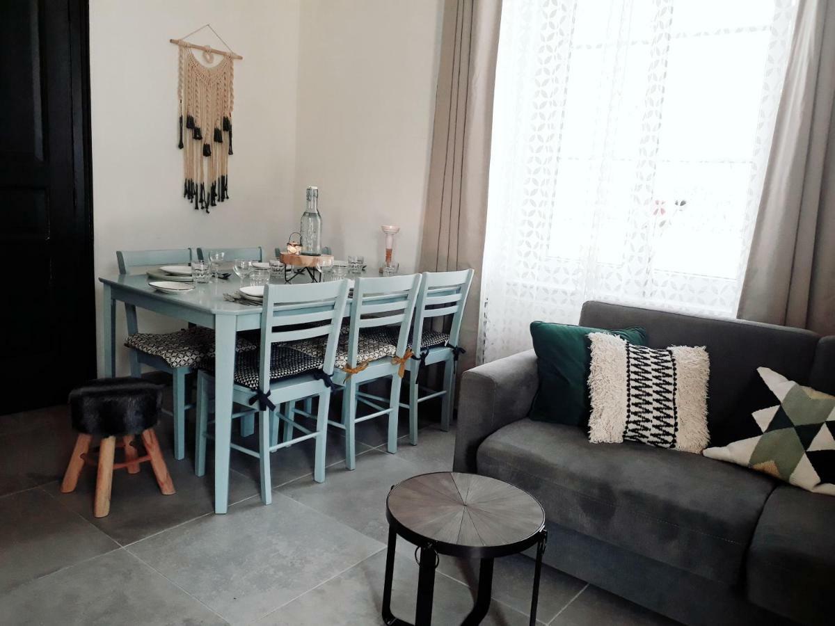 Gite Aux Lauriers Lacroix-sur-Meuse Ngoại thất bức ảnh