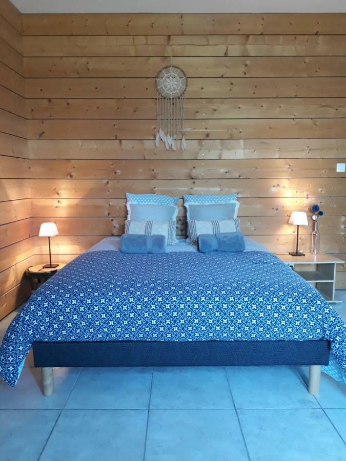 Gite Aux Lauriers Lacroix-sur-Meuse Ngoại thất bức ảnh