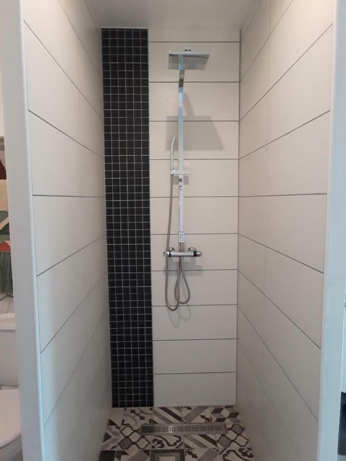 Gite Aux Lauriers Lacroix-sur-Meuse Ngoại thất bức ảnh